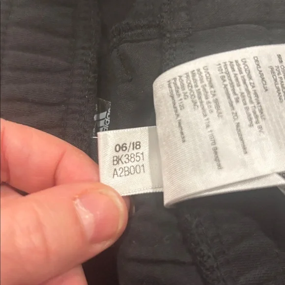 Adidas Women’s Black 3-Stripe Open-Leg Fleece Sweatpants Size M - Picture 10 of 10